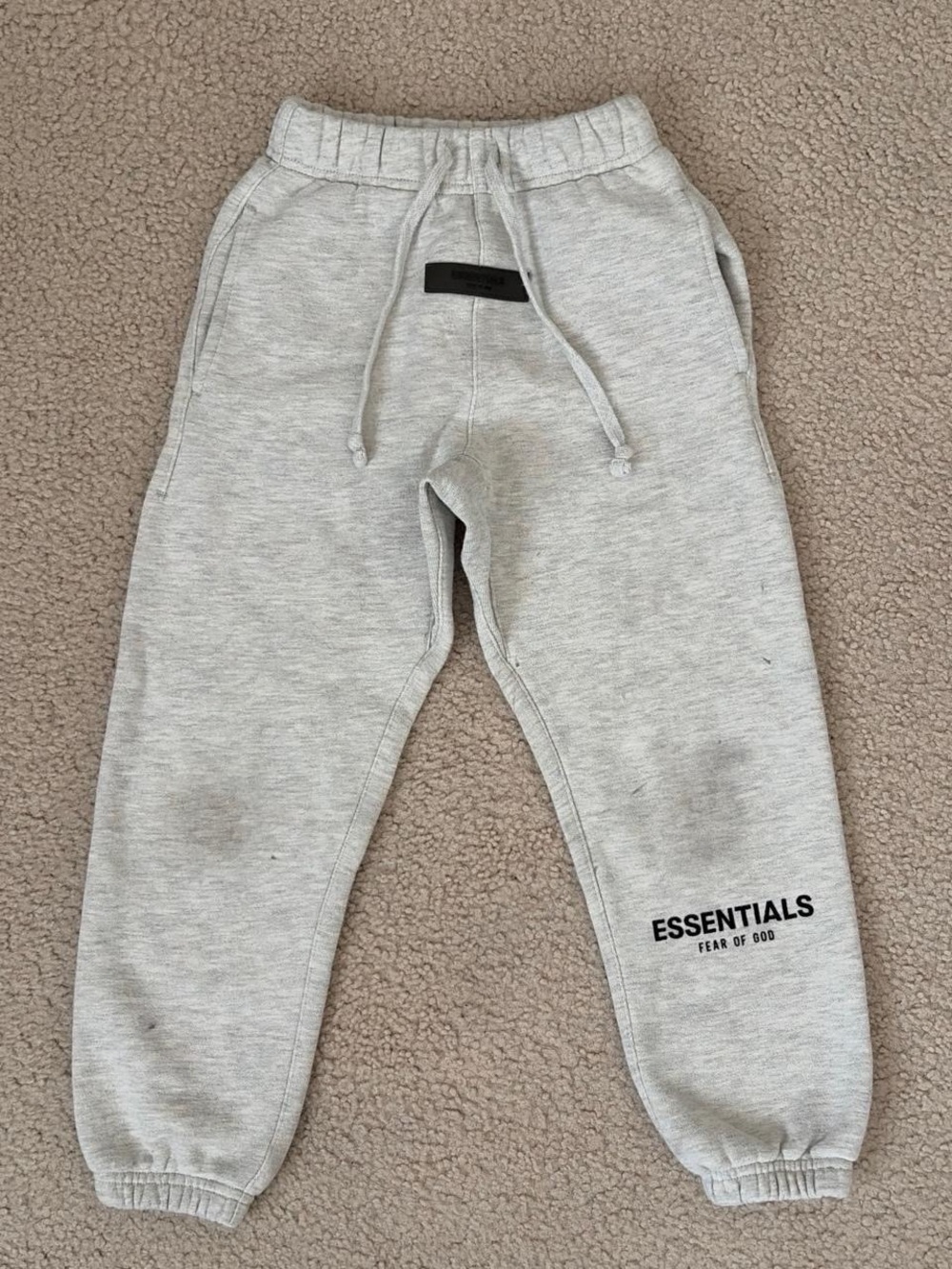 FEAR OF GOD ESSENTIALS KIDS CLASSIC LIGHT GREY SWEATPANTS